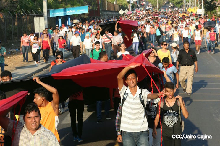 Pueblo de Le&oacute;n conmemora el 37 Aniversario de los H&eacute;roes y M&aacute;rtires de Veracruz